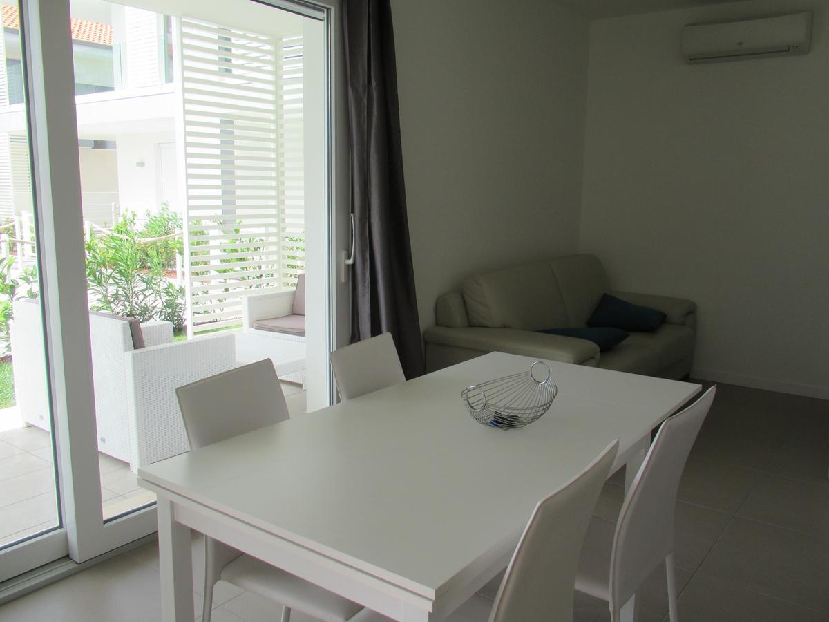 Appartment Sunset ลิโดดิเยโซโล ภายนอก รูปภาพ